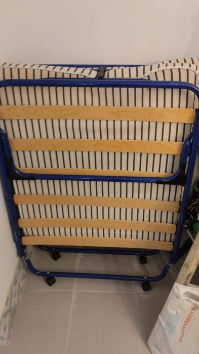 Cama de solteiro fechada 1.90 x 0,80