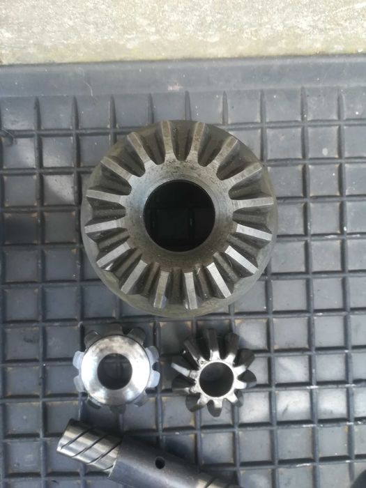 Сателіти КПП Сателиты МКПП JC7 JC5 стакан тришипа чашка під тришип