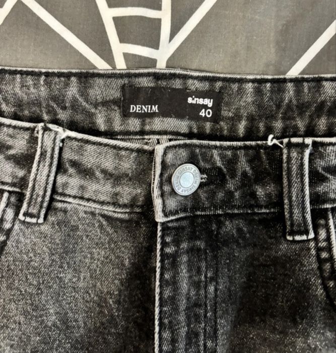 Spodnie jeans 40