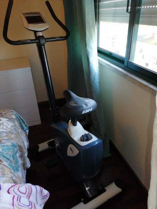 Bicicleta Indoor estática BH Zero - Fisioterapia ou Exercicio