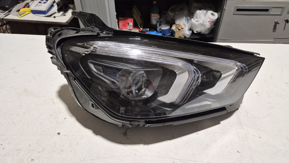 Lampa przednia multibeam Mercedes GLE A167.906.1700