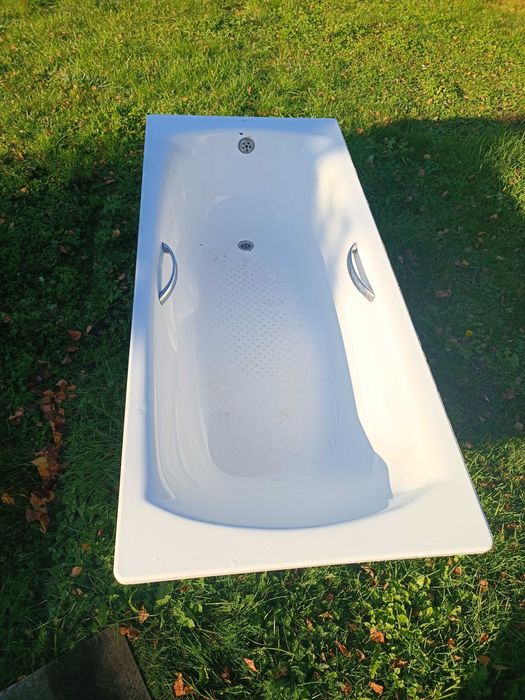 Продам Ванна Roca