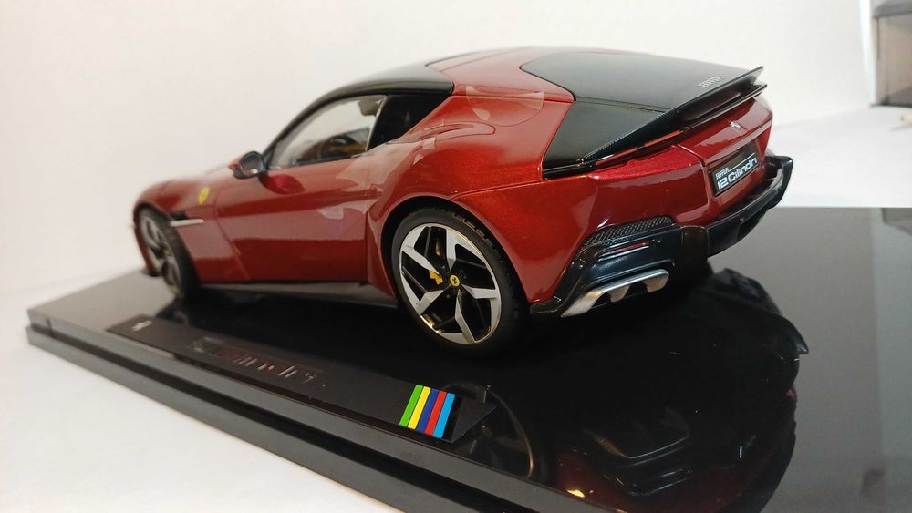 1/18 Ferrari 12 Cilindri - Polistil