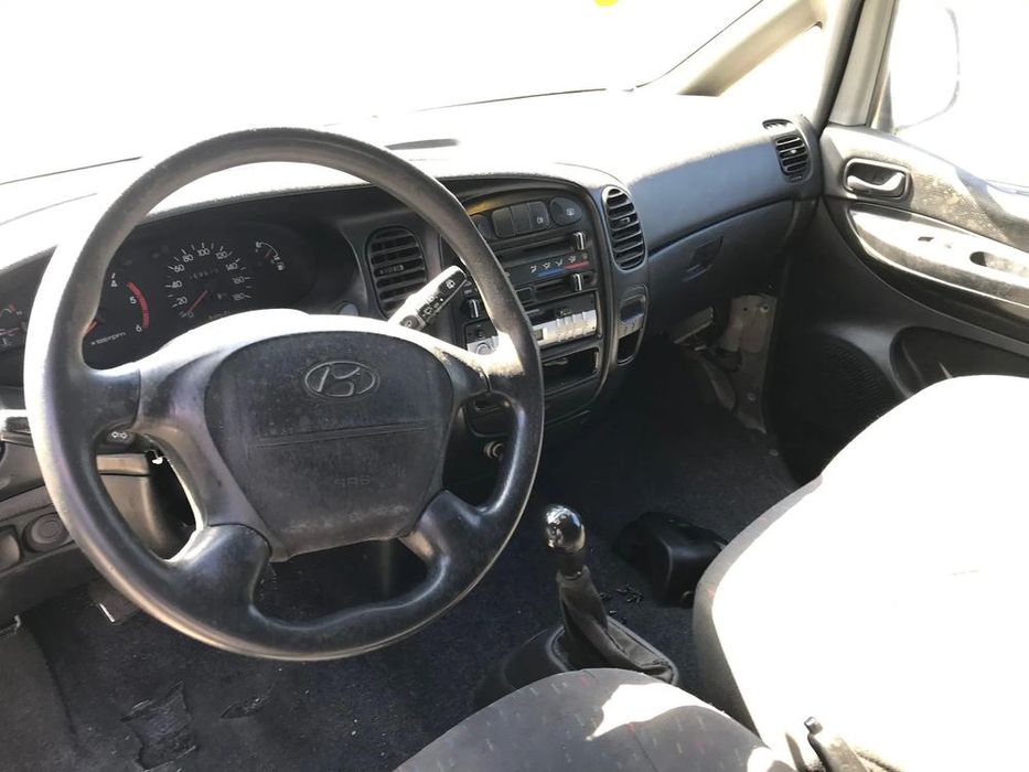 Hyundai H1 Caixa 2.5TD 3Lug 2003 - Para Peças