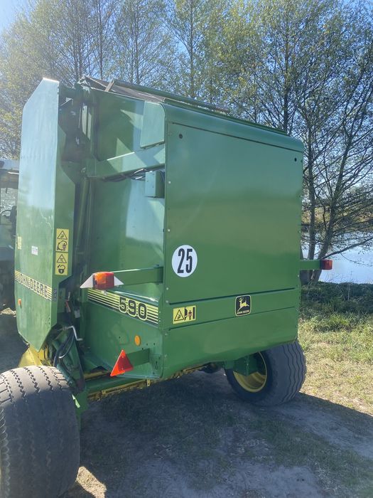 Prasa Rolująca JOHN DEERE 590 - Sznurek . Sprowadzona