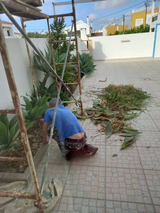 Serviço FAZ-TUDO, pequenas reparações em casas e jardins