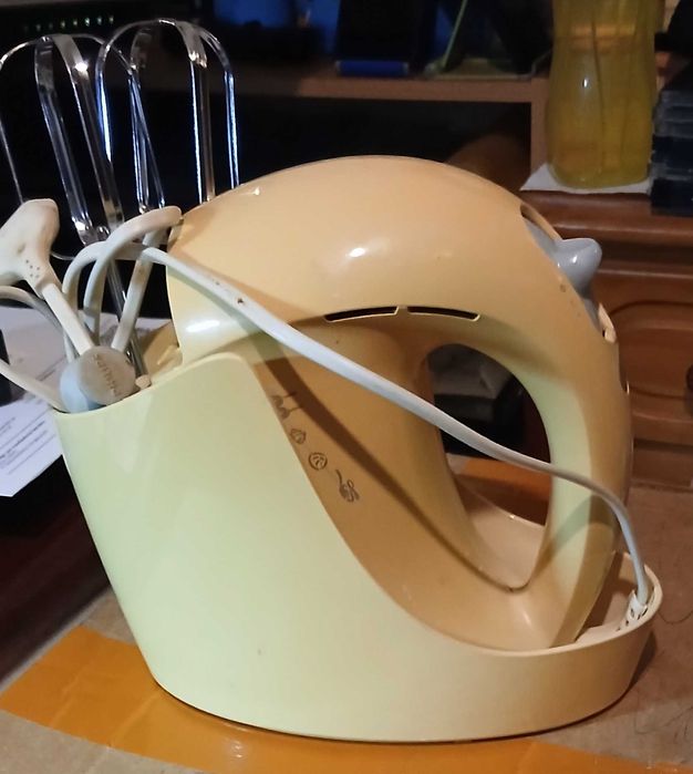 Batedeira Philips Cucina HR 1560/61/65 350 Watts