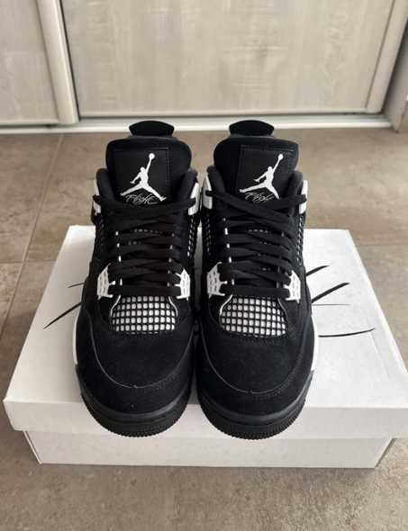 Jordan 4 Retro White Thunder R.46
