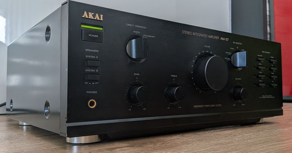 Wzmacniacz Stereo AKAI AM37. Mocny. Polecam. Stan BDB.