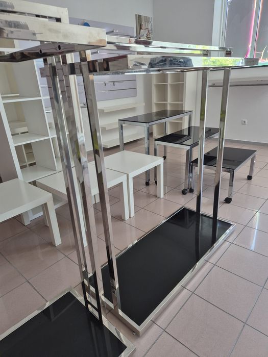 Expositores metálicos