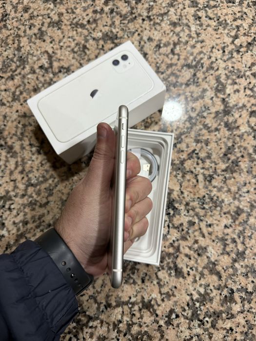 iPhone 11 Branco 64Gb