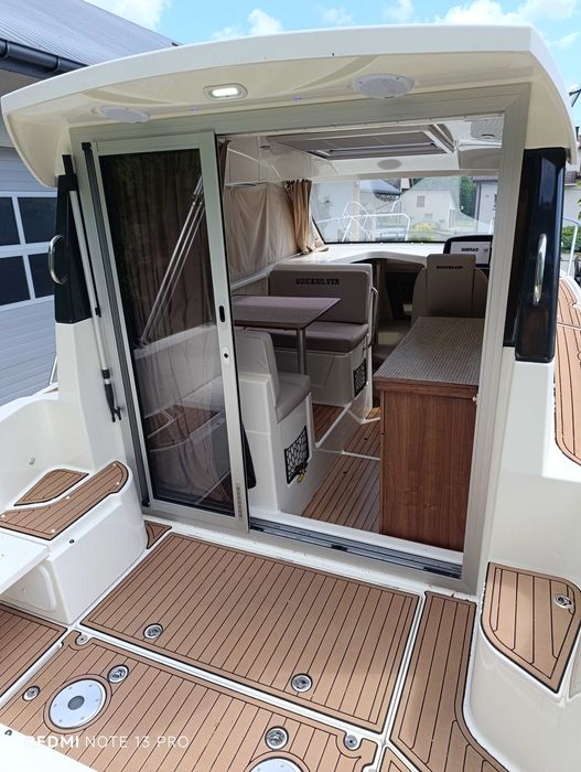 Sprzedam Jacht motorowy Quiksilver 755Wekend z przyczepą