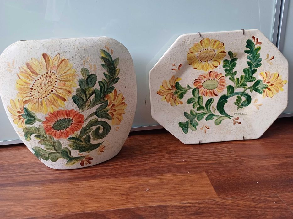 Conjunto decorativo de jarra e travessa pintados à mão