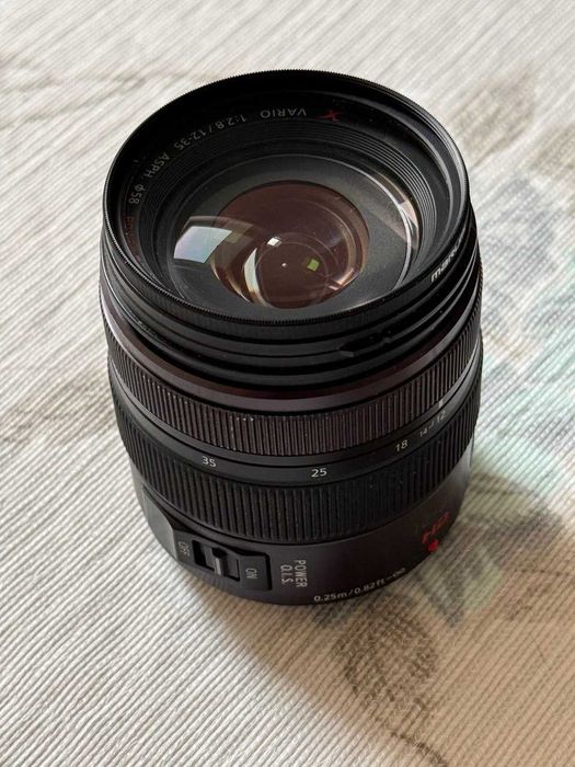 Продам об'єктив Panasonic Lumix G f 2,8 / 12-35 mm Power O.I.S.