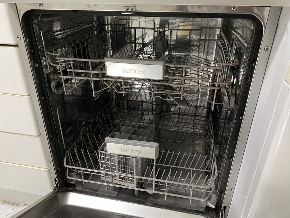 Máquina da loiça BECKEN