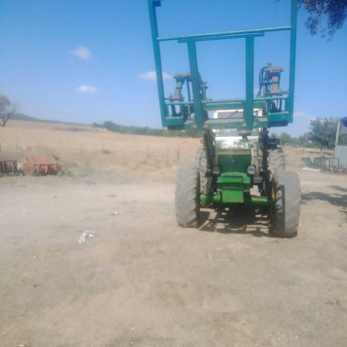 John deer 2650 80 cv com carregador frontal