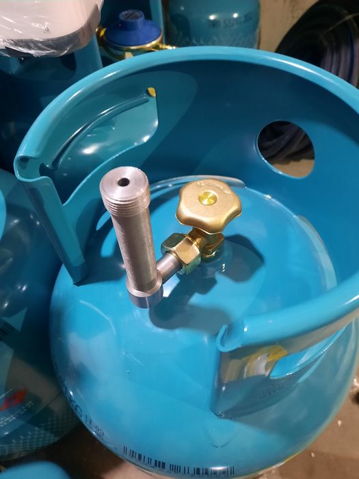 Переходник угловой на газовый баллон перехідник