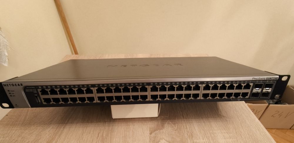 Przełącznik sieciowy Netgear ProSafe GSM7248 ver.2