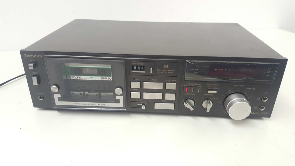 Magnetofon  kasetowy  Technics RS-M230 Japan