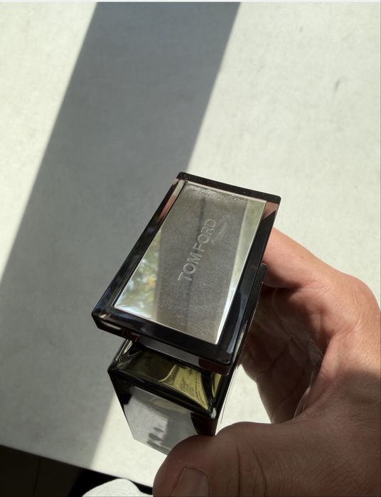 Парфумована вода Tom Ford Oud Wood