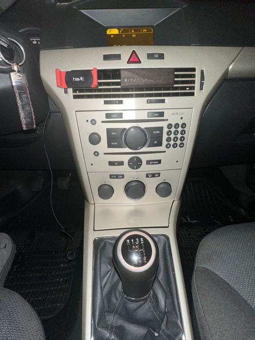 Опель Астра універсал