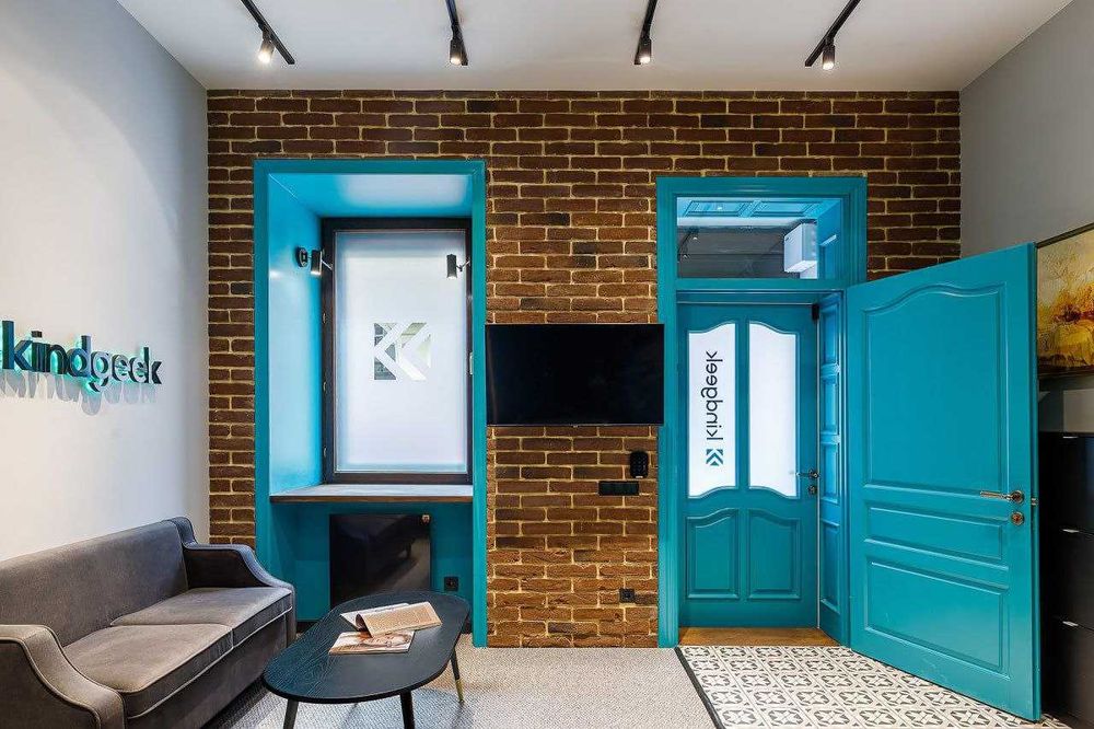 Штукатурка, натяжні стелі, плиточні роботи. Комплексний ремонт Львів