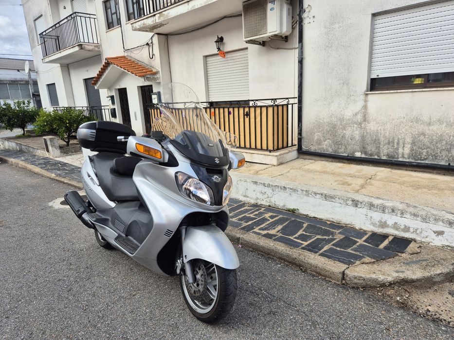 Suzuki burgman 650