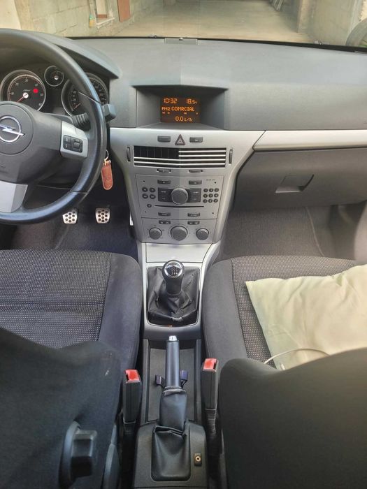 2008 Opel Astra GTC 1.3