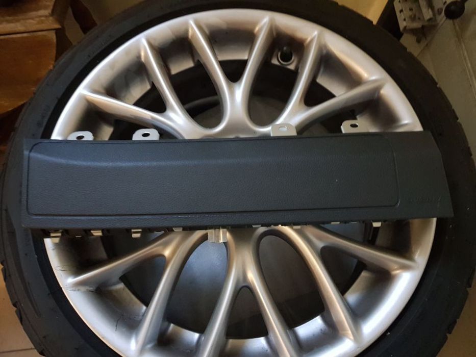 Airbag de joelhos preto Mercedes classe A w176 + w117 CLA + GLA