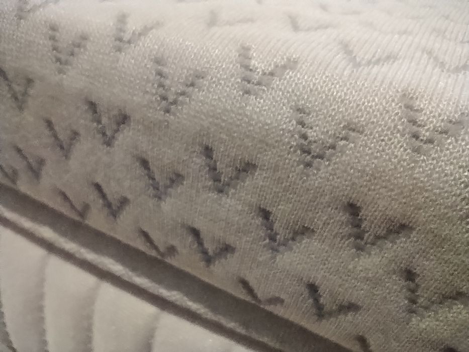 Materac topper, Jysk, memory foam ,Wellpur Gold T30