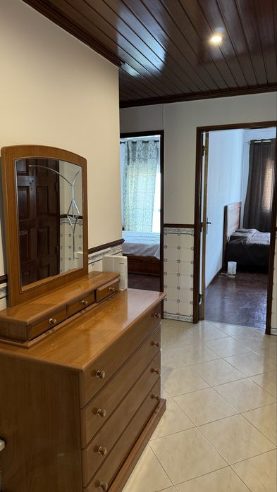 Quarto DE SOLTEIRO para arrendar nas Paivas / Amora perto do pingo doce e jardim das paivas.