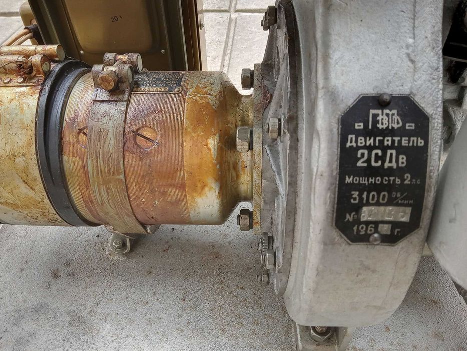 Ретро бензогенератор  для Р-104М