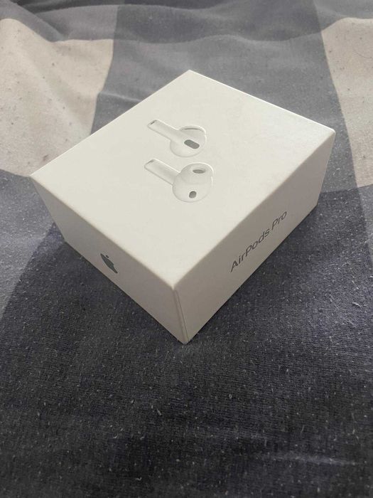 AirPods Pro 3 Apple