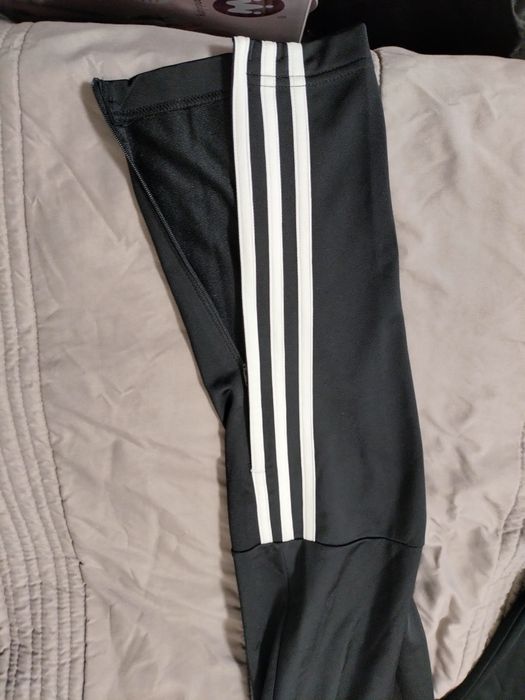 Костюм adidas 13-14 років.