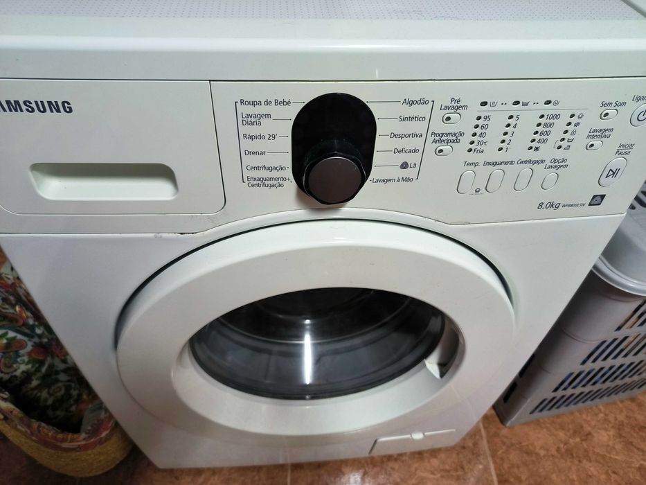 Máquina de lavar a roupa