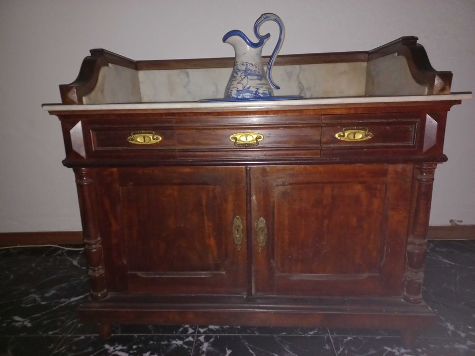 Móvel de sala antigo