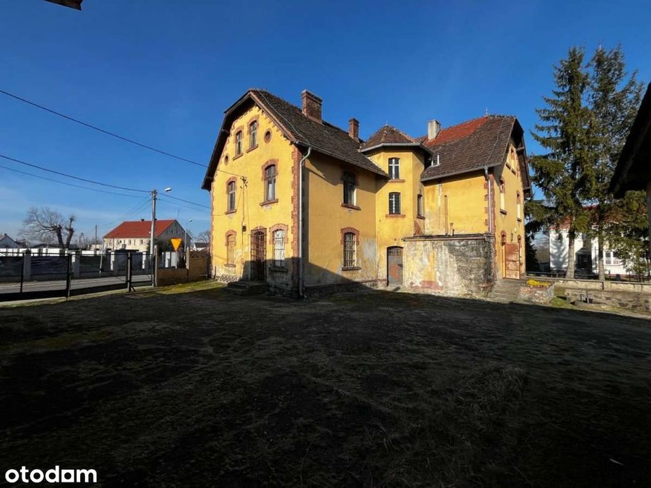 Mieszkalno-usługowy budynek w Gromadce