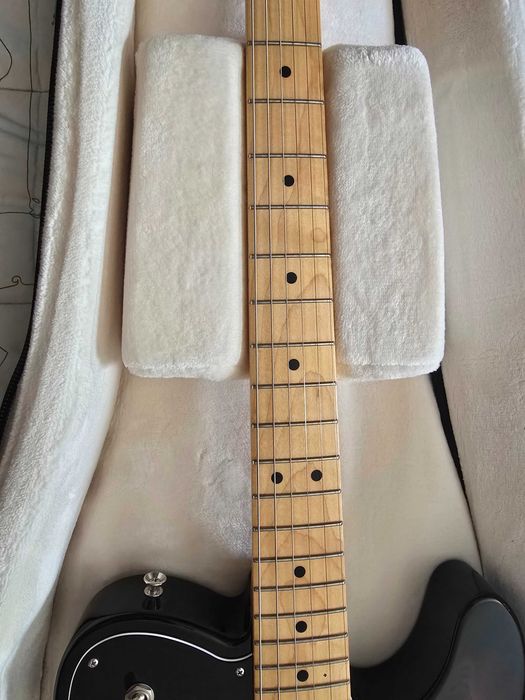 Fender Limited Edition MIJ 70s Telecaster Deluxe com Trêmolo – 3 Tone Sunburst
