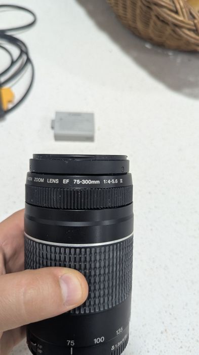 Canon 1000D + Lentes