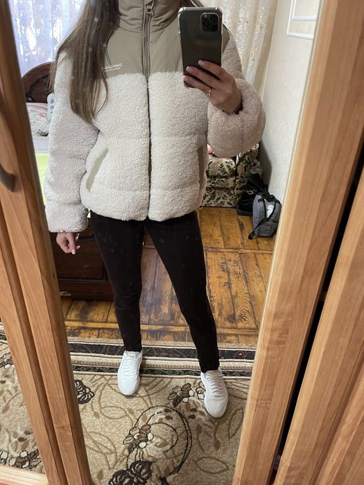 Зимова куртка bershka розмір xs