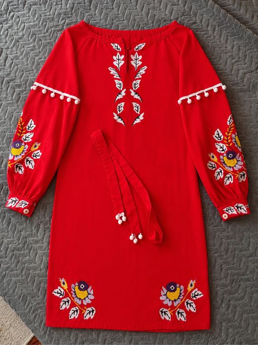 Сукня-вишиванка на 10-12  років