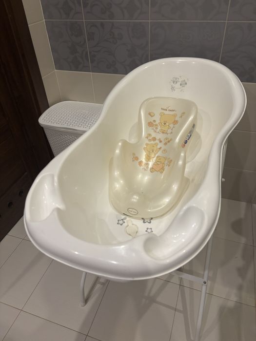 Wanienka ze stelażem i wkładką dla niemowlaka Tega Baby 102 cm