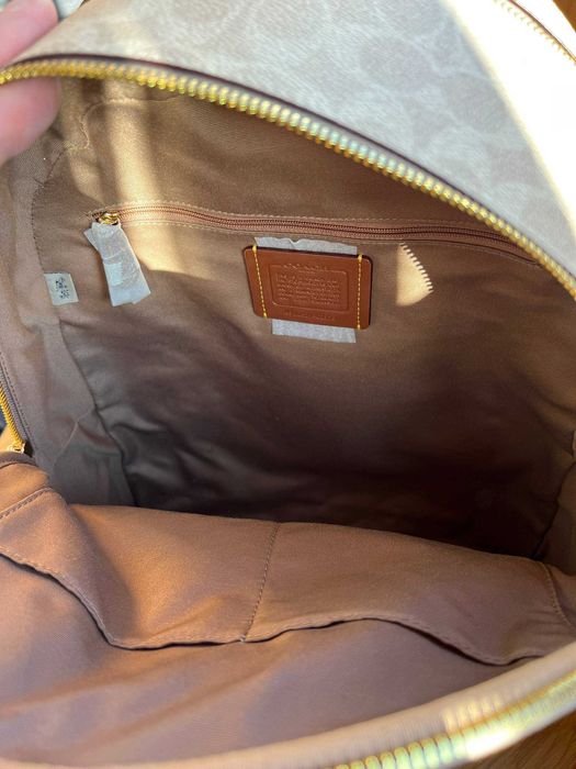 Coach Large court backpack in signature canvas