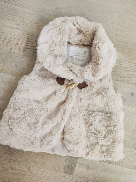 Beżowa milusia futrzana kamizelka Matalan 80