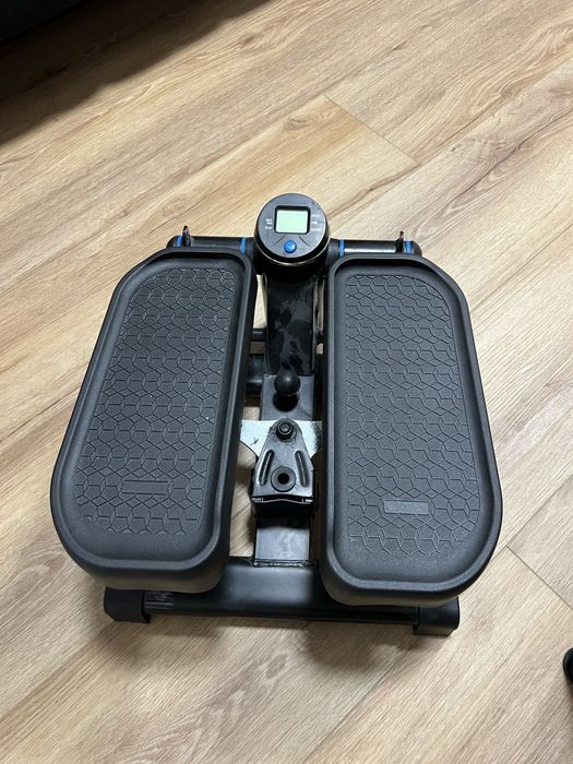 Stepper mini Gymtek z licznikiem LCD – jak nowy, użyty 2 razy