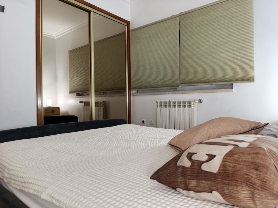 Quarto Disponível Charneca da Caparica
