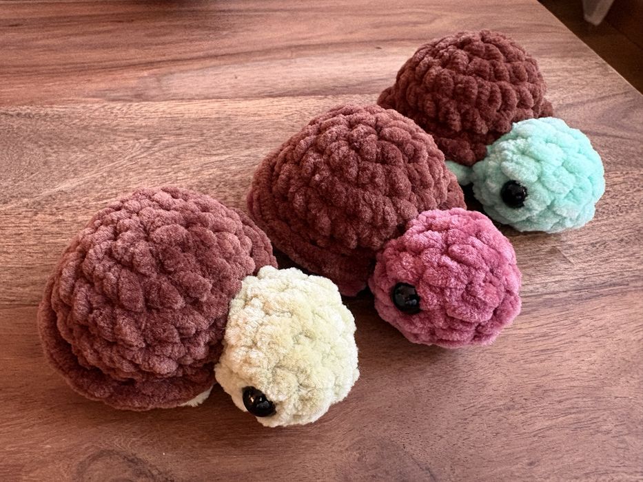 Maskotka żółwik na szydełku