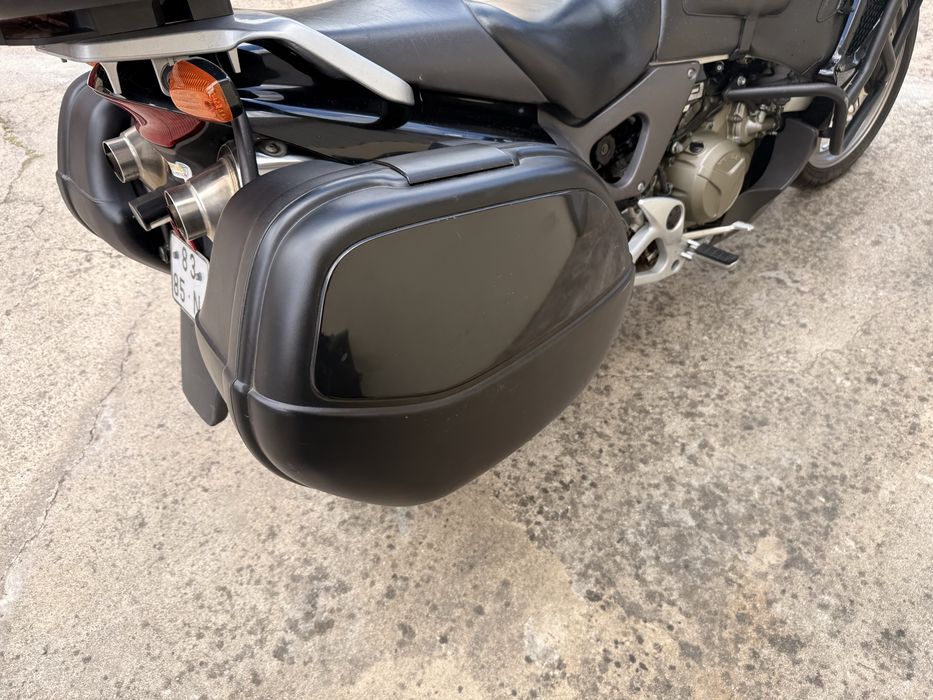 Vendo Honda Varadero  com 23.000 km