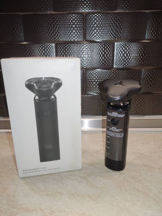 Бритва Xiaomi на батарейках