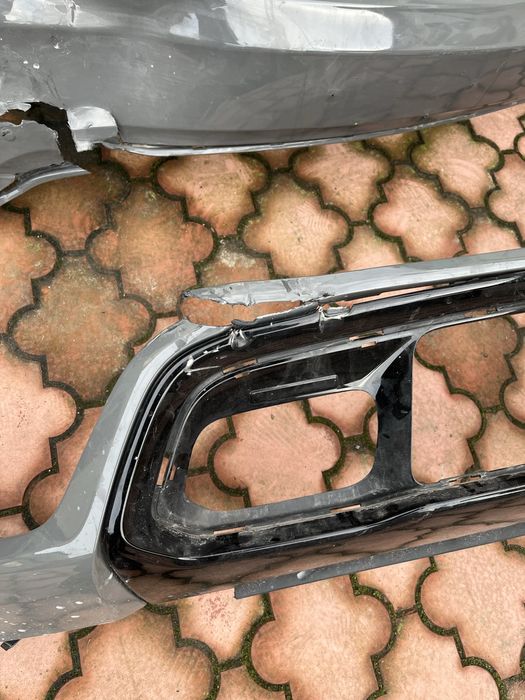 Бампер Jeep Grand Cherokee WK2 2021 оригінал під ремонт